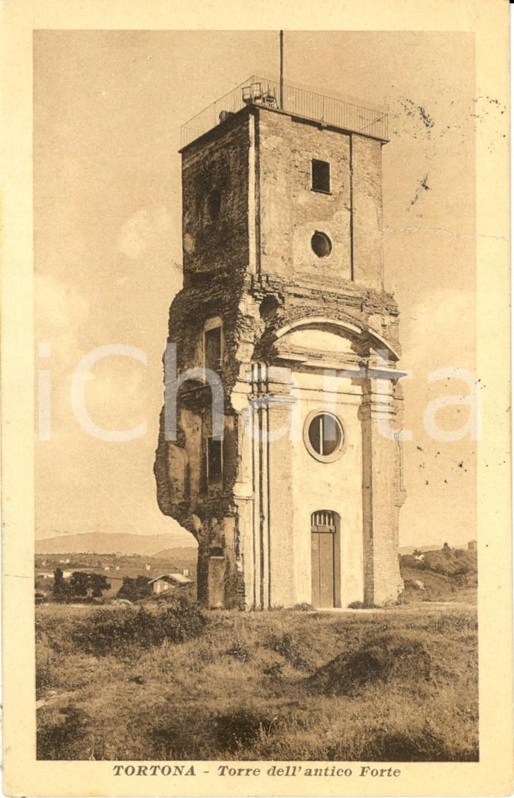 Cartolina originale da collezione 1916 TORTONA AL Veduta della torre del castello Cartolina postale FP VG 1