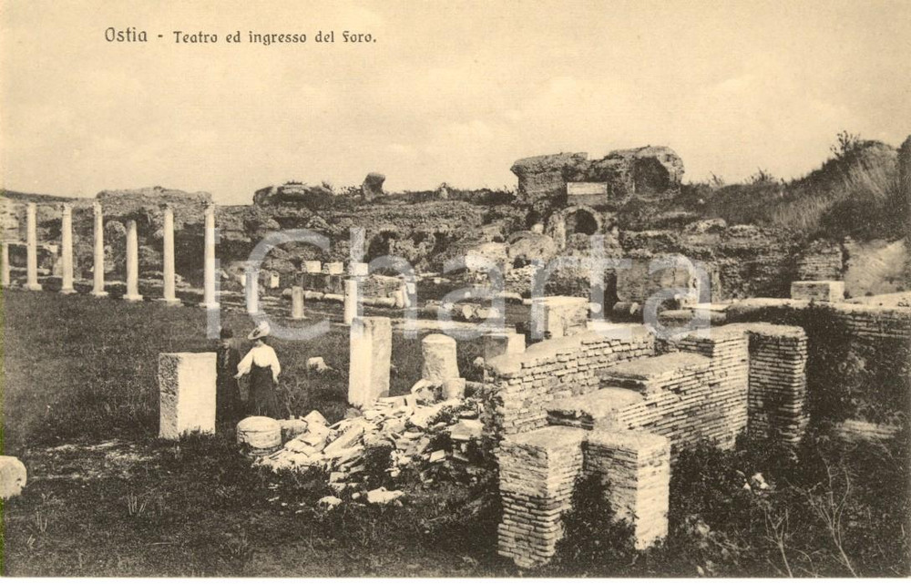 Cartolina originale da collezione 1920 ca OSTIA ANTICA RM Il teatro e ingresso al foro Cartolina ANIMATA FP NV 1