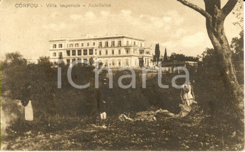 Cartolina originale da collezione 1920 CORFU  GRECIA Veduta esterna della villa ACHILLEION ANIMATA FP VG 1