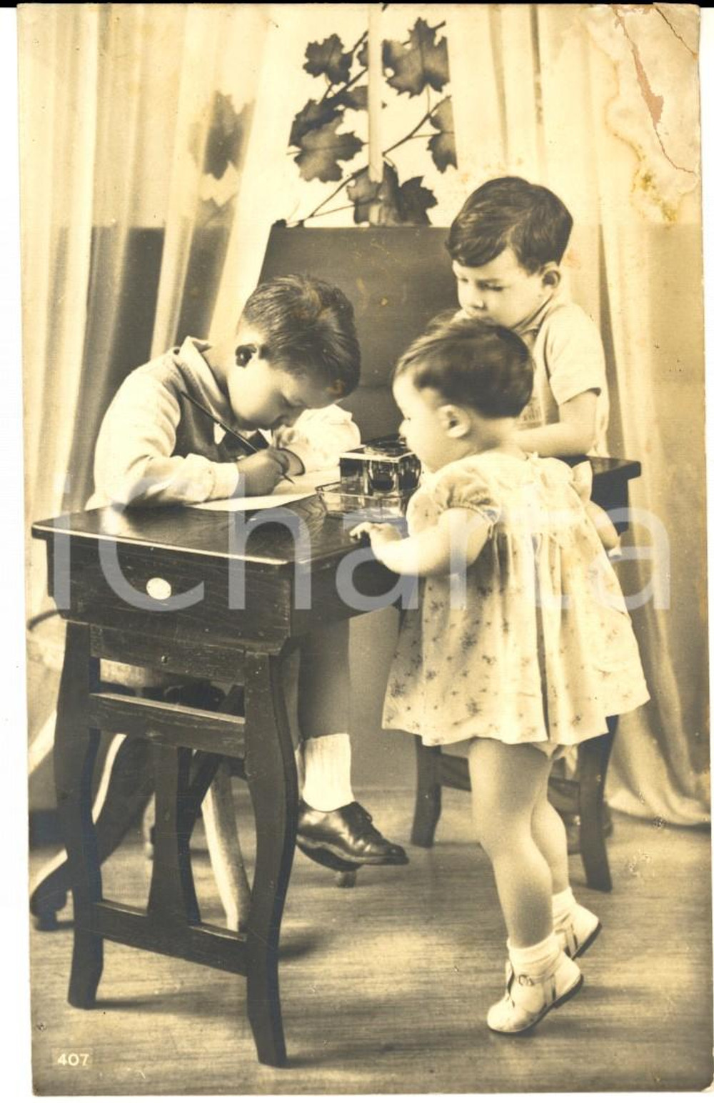 Cartolina originale da collezione 1942 TREVISO Bambini scrivono una letterina Cartolina FP VG VINTAGE 1