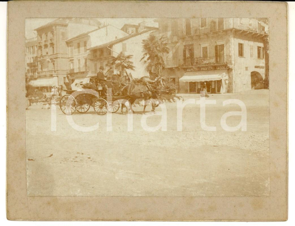Fotografia d epoca originale 1900 ca LAGO MAGGIORE Sposi in carrozza nel giorno del matrimonio VINTAGE 1