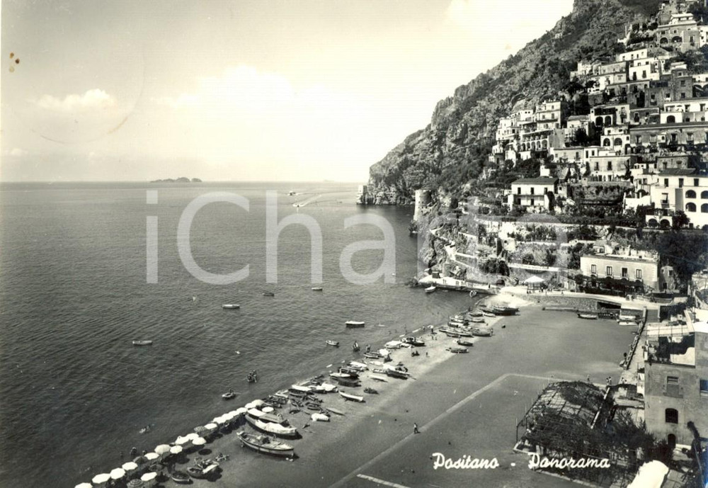 Cartolina originale da collezione 1957 POSITANO SA Panorama suggestivo del porto con i turisti Cartolina FG VG 1