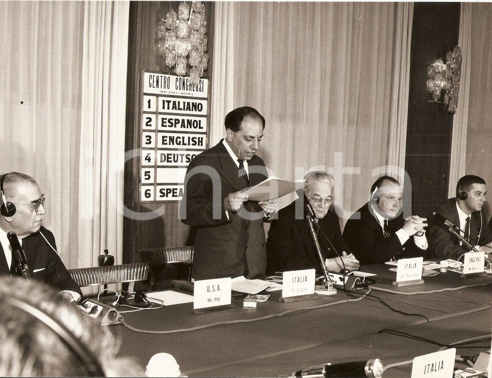 Fotografia d epoca originale 1962 MILANO Congresso Internazionale CARBION Intervento Dottor BOTTONI Foto 1