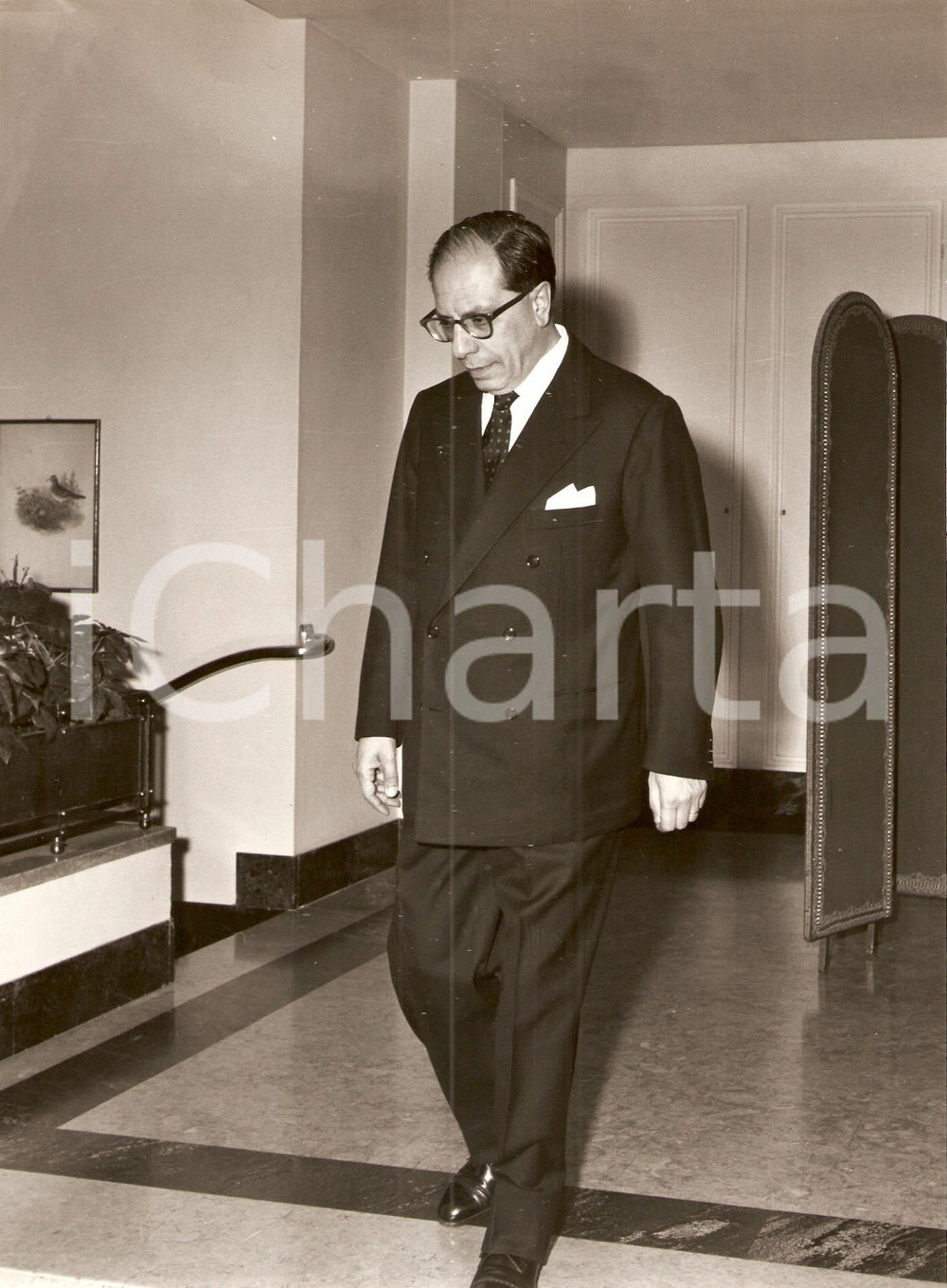 Fotografia d epoca originale 1962 MILANO Congresso Internazionale CARBION Dr. BOTTONI lascia conferenza Foto 1
