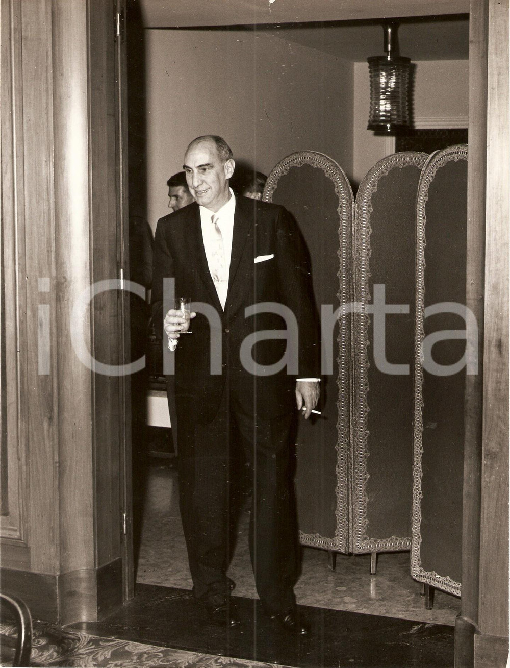 Fotografia d epoca originale 1962 MILANO Congresso Internazionale CARBION Mr. PITT dopo conferenza Foto 1