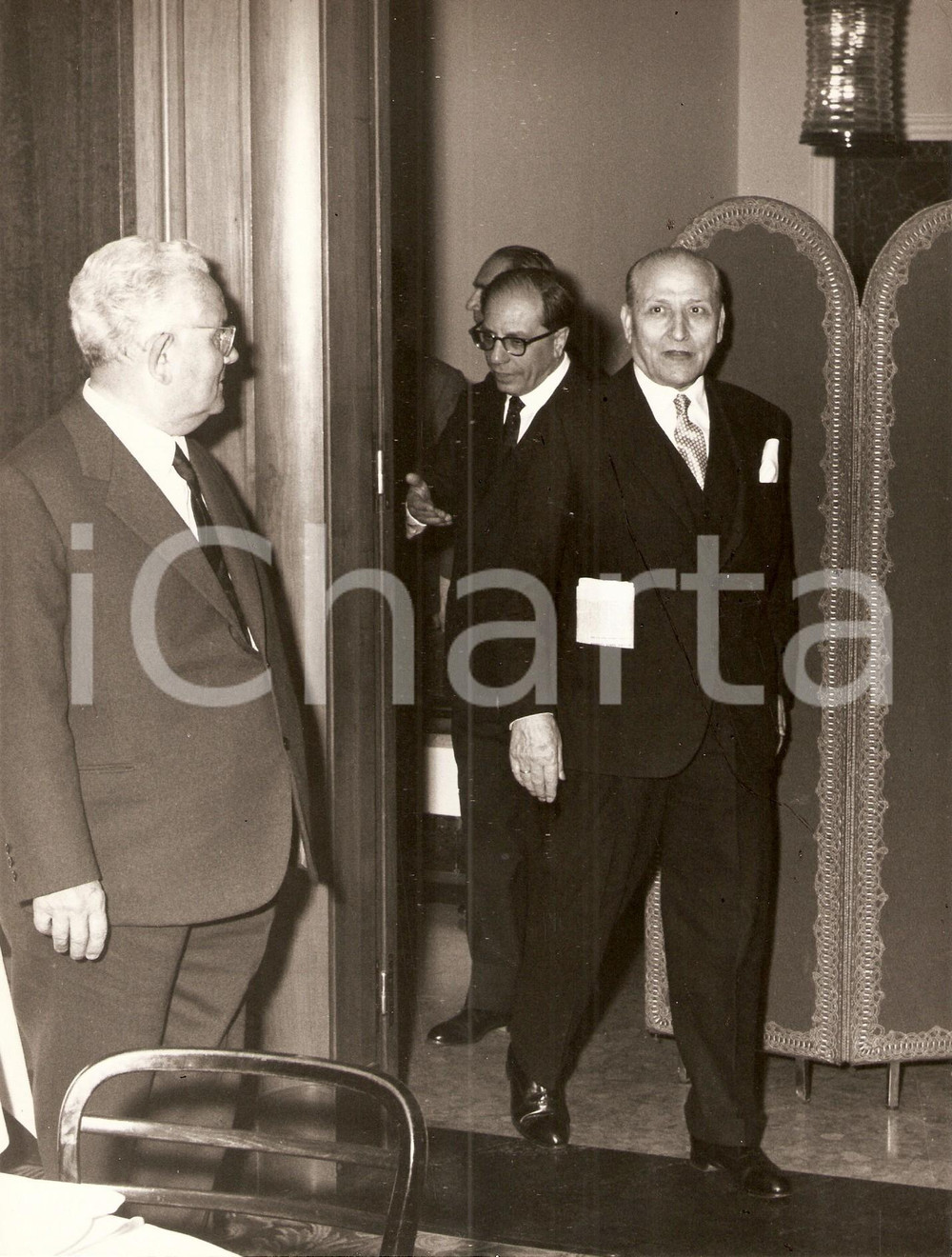Fotografia d epoca originale 1962 MILANO Congresso Internazionale CARBION Mr. ESTANY e Dott. BOTTONI Foto 1