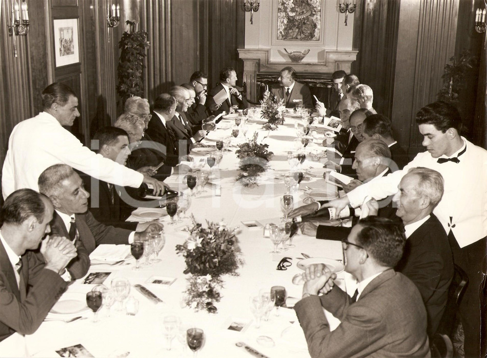 Fotografia d epoca originale 1962 MILANO Congresso Internazionale CARBION Cena di gala dirigenti Fotografia 1