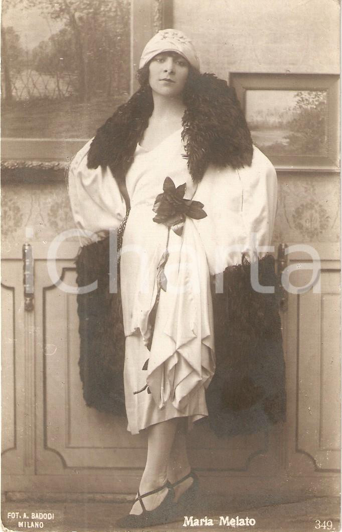Cartolina originale da collezione 1920 ca CINEMA Attrice Maria MELATO Ritratto con mantella Cartolina FP NV 1