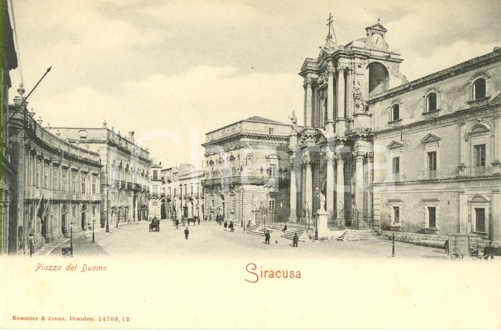 Cartolina originale da collezione 1900 ca SIRACUSA Veduta della piazza del DUOMO Cartolina postale ANIMATA FP NV 1