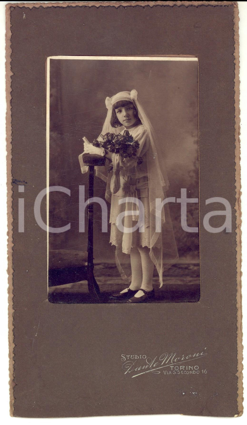 Fotografia d epoca originale 1920 ca TORINO Bambina nel giorno della Prima Comunione Foto Dante MORONI 1