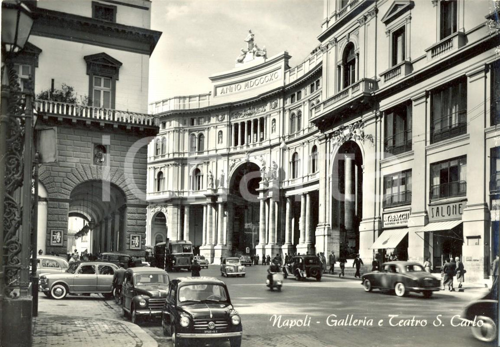 Cartolina originale da collezione 1960 ca NAPOLI La galleria UMBERTO I e il teatro SAN CARLO ANIMATA FV VG 1