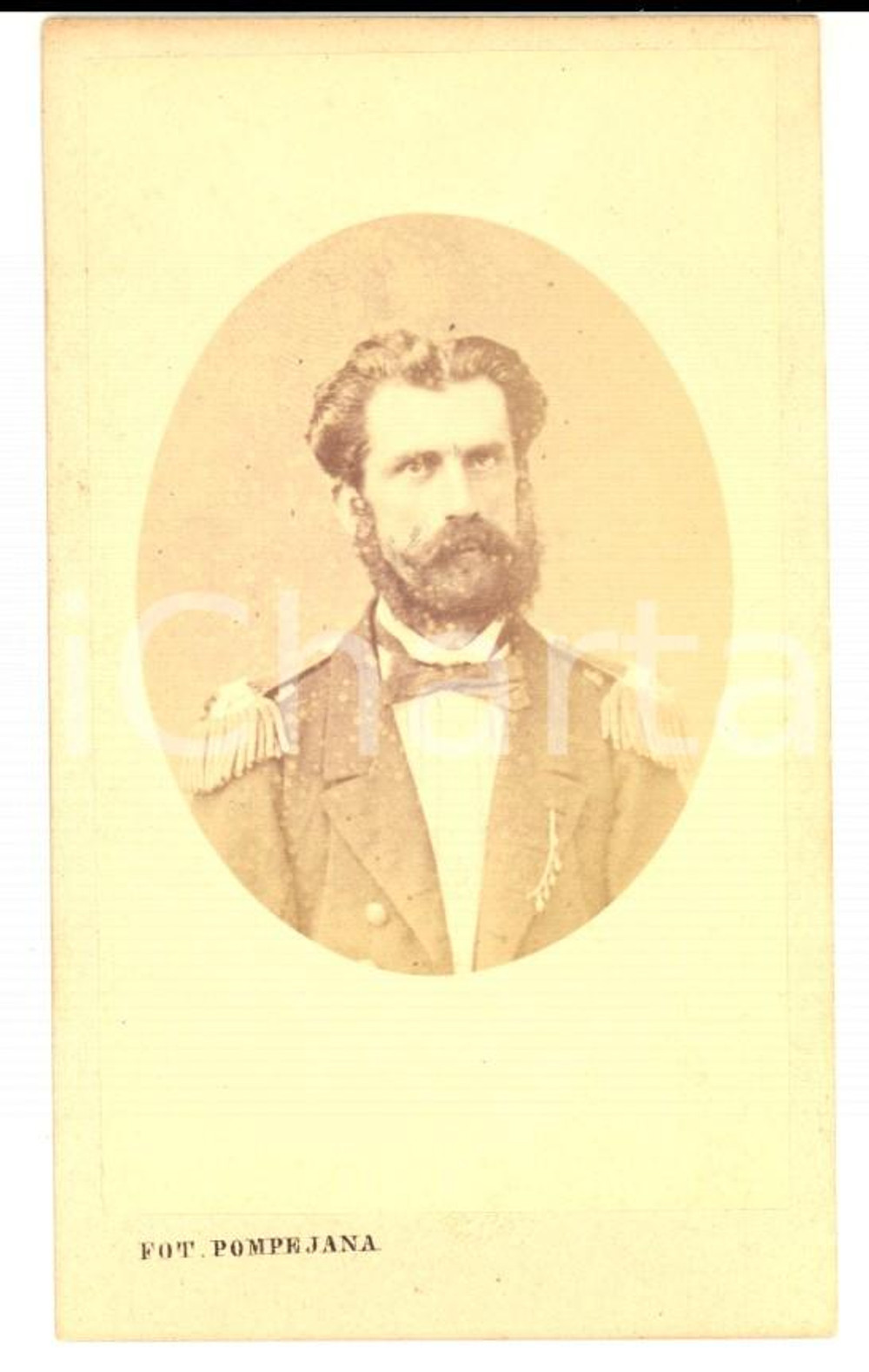 Fotografia d epoca originale 1870 ca NAPOLI Ritratto di ufficiale in divisa Fotografia POMPEJANA 1
