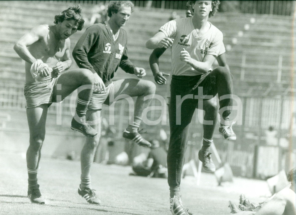 Fotografia d epoca originale 1978 BRASILE Calcio MONDIALI Campioni ZICO Carlos e FALCAO si allenano Foto 1