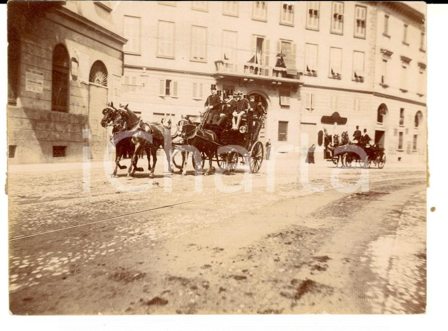 Fotografia d epoca originale 1910 ca MILANO Ettore BOCCONI sulla sua carrozza Foto 11 x 8 cm 1