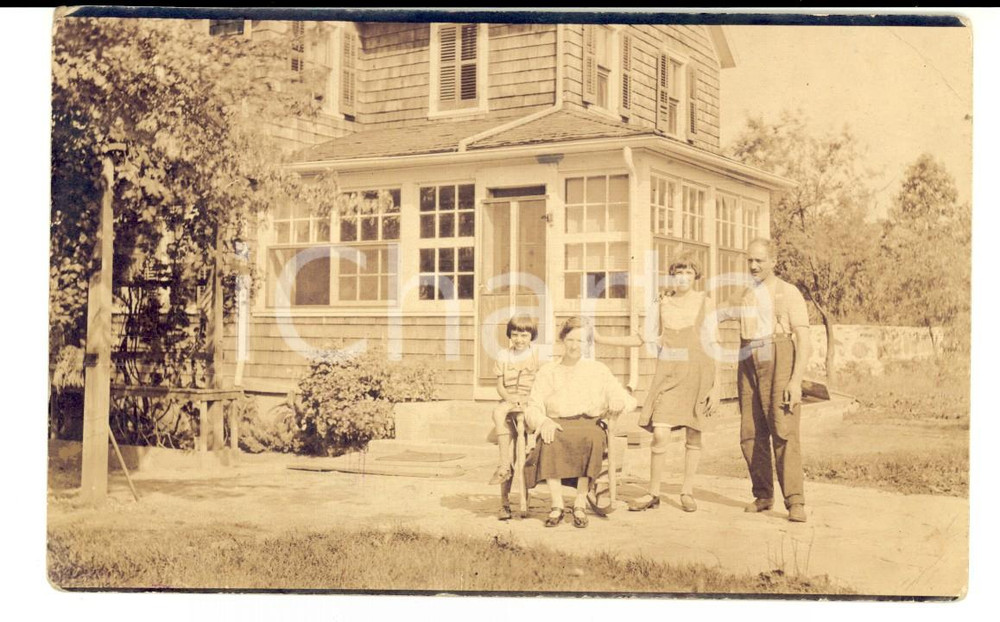 Fotografia d epoca originale 1910 ca USA Immigrati italiani davanti alla propria casa Foto VINTAGE 1