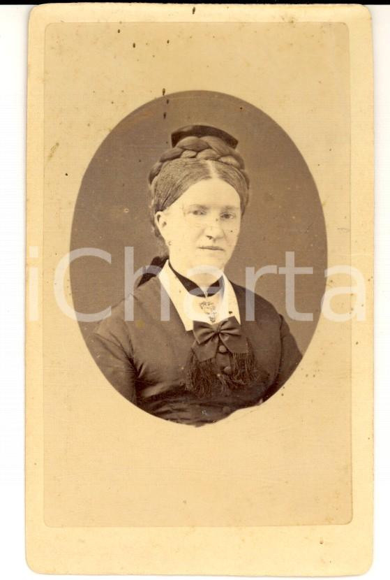 Fotografia d epoca originale 1880 ca GENOVA Ritratto di donna con lo chignon Fotografia GIULIO ROSSI 1