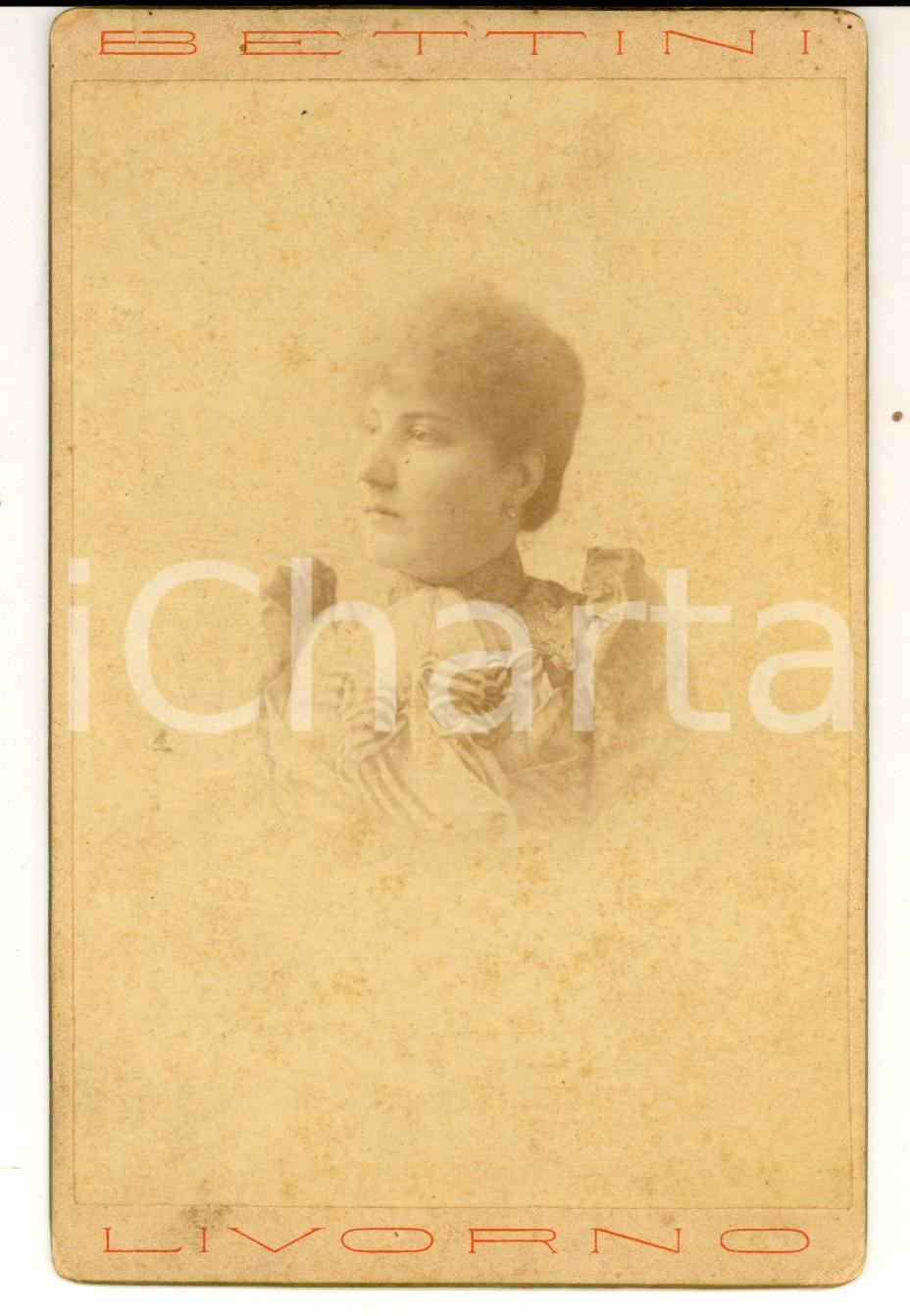 Fotografia d epoca originale 1880 ca LIVORNO Ritratto di donna con foulard a righe Foto BETTINI 1