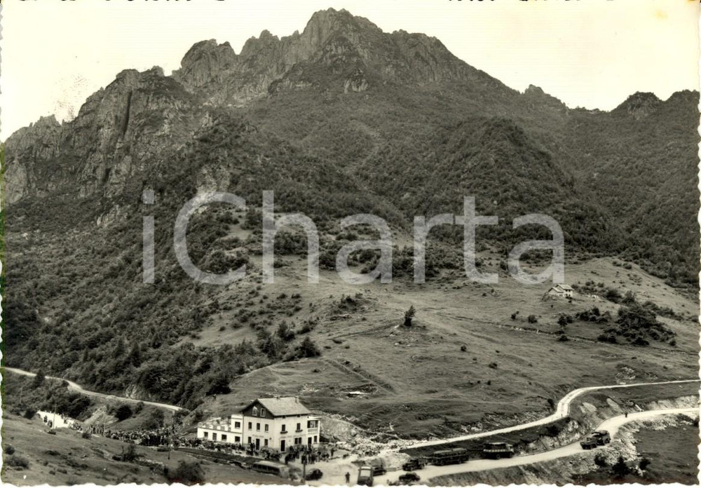 Cartolina originale da collezione 1957 PIAN DELLE FUGAZZE TN Rifugio AL PASSO con il monte PASUBIO Cartolina FG 1
