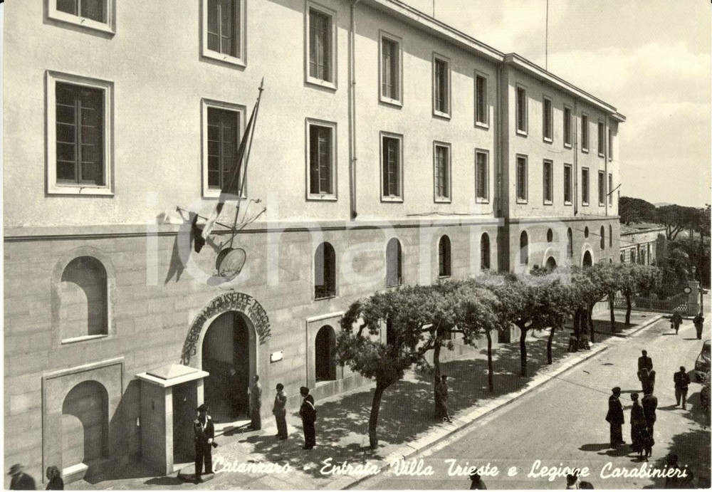 Cartolina originale da collezione 1960 ca CATANZARO Caserma Carabinieri Giuseppe TRIGGIANI a Villa TRIESTE FG NV 1