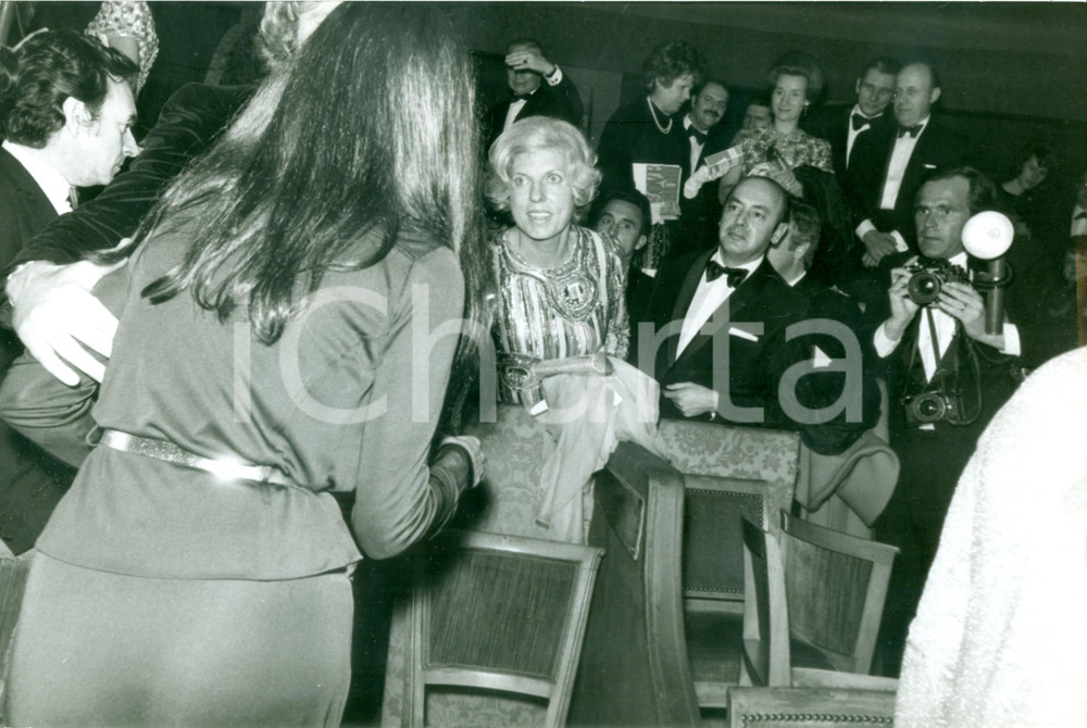 Fotografia d epoca originale 1971 PARIS Claude Jacqueline CAHOUR POMPIDOU a una serata di gala Fotografia 1