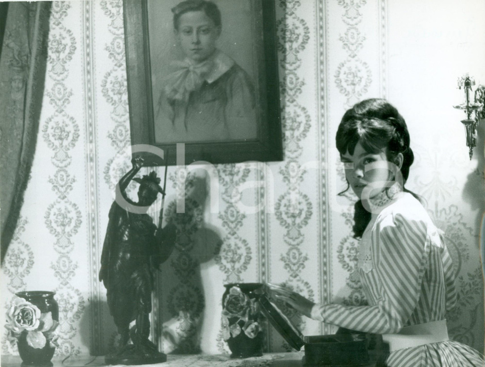 Fotografia d epoca originale 1966 PARIS Attrice GeneviÃ¨ve BUJOLD nella scena di un film Fotografia 1