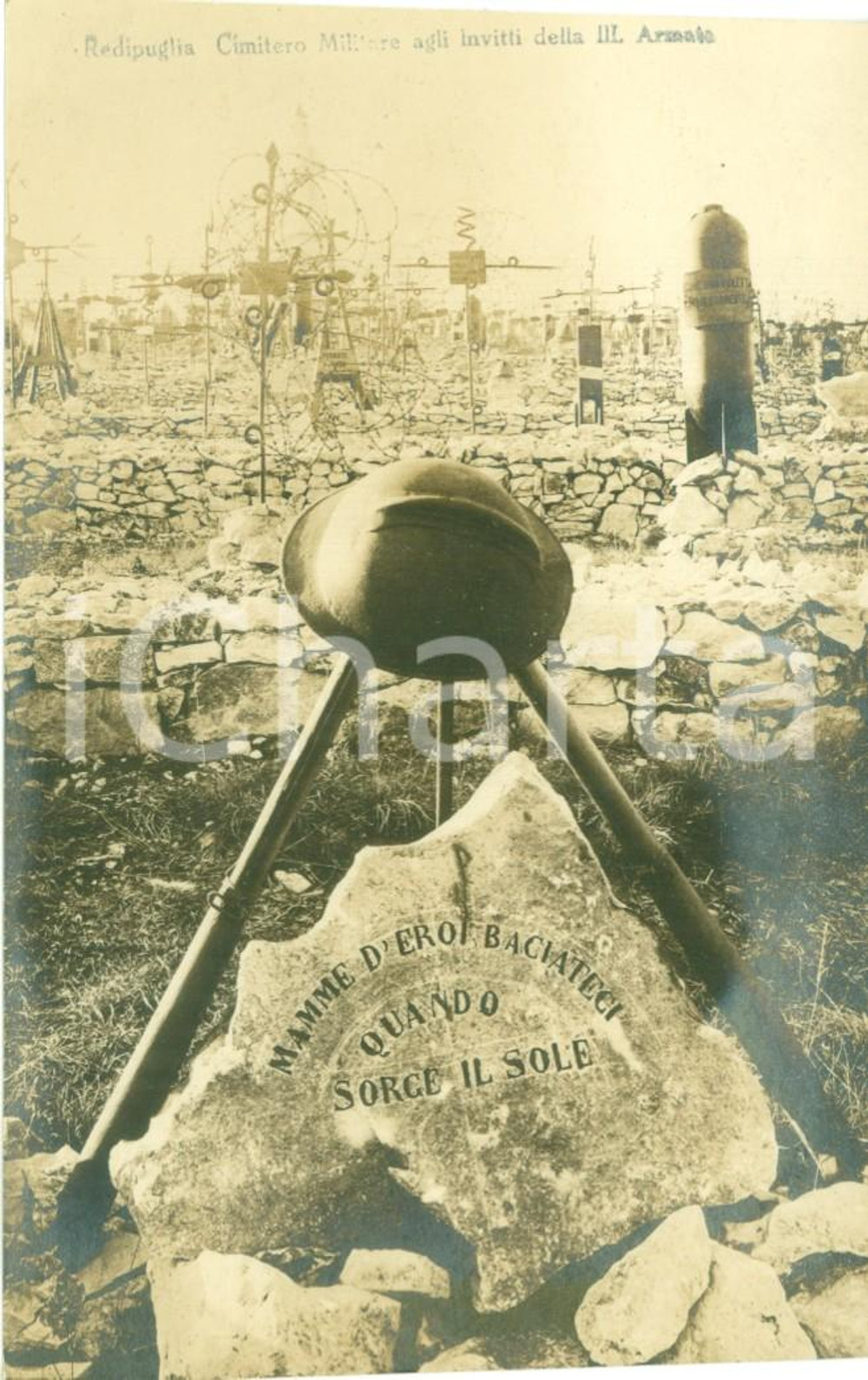 Fotografia d epoca originale 1920 ca FOGLIANO REDIPUGLIA GO Cimitero militare Invitti III ARMATA Cartolina 1