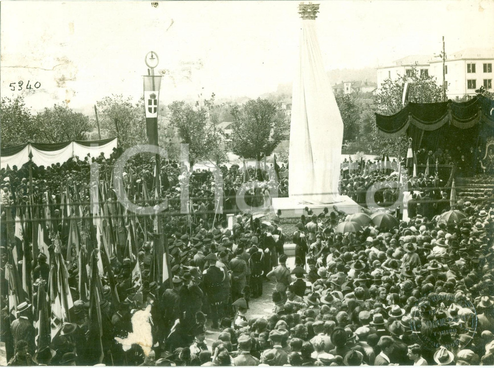 Documento originale, autentico 1930 ca TORINO RIVA DESTRA Colonna ai Caduti coperta prima dell inaugurazione 1