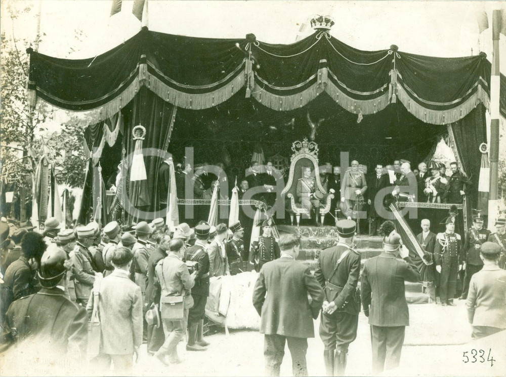 Documento originale, autentico 1930 ca TORINO RIVA DESTRA Umberto II sul palco reale inaugura Colonna ai Caduti 1