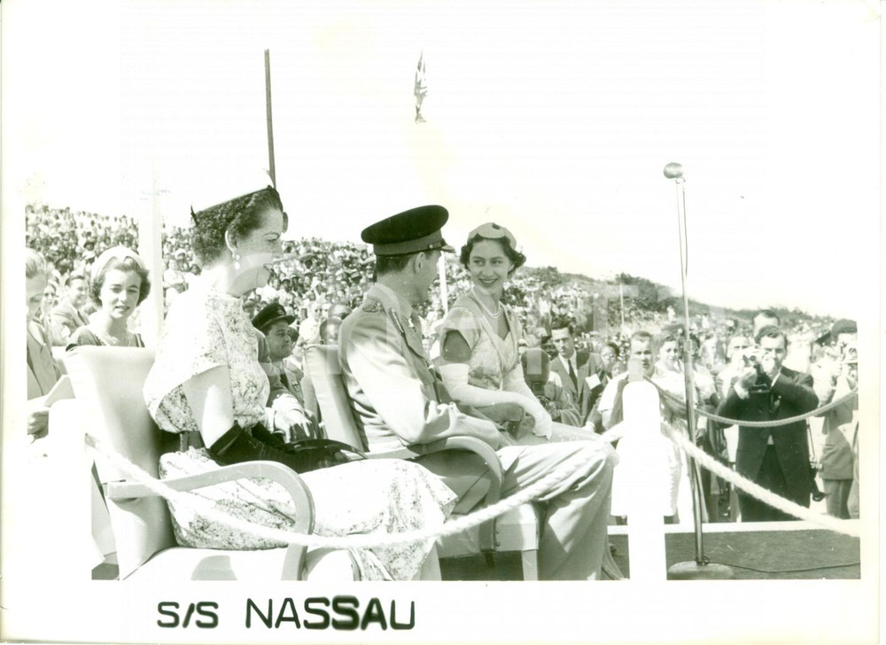 Fotografia d epoca originale 1955 NASSAU BAHAMAS Principessa Margaret d INGHILTERRA in visita ufficiale 1