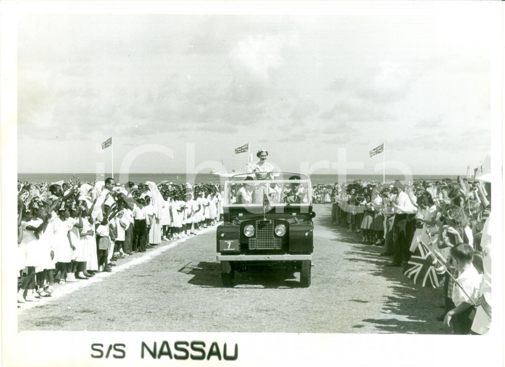 Fotografia d epoca originale 1955 NASSAU BAHAMAS Principessa Margaret d INGHILTERRA sbarcata da S/S NASSAU 1