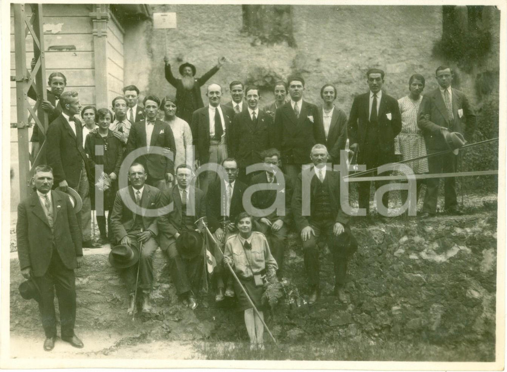 Fotografia d epoca originale 1935 INDUNO OLONA VA Gruppo Rionale Fascista BRANCA a Birreria PORETTI Foto 1