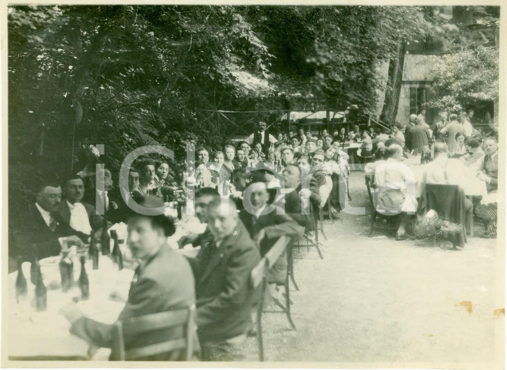Fotografia d epoca originale 1935 INDUNO OLONA Gruppo Rionale Fascista BRANCA Ristorante GROTTE DI VALGANNA 1