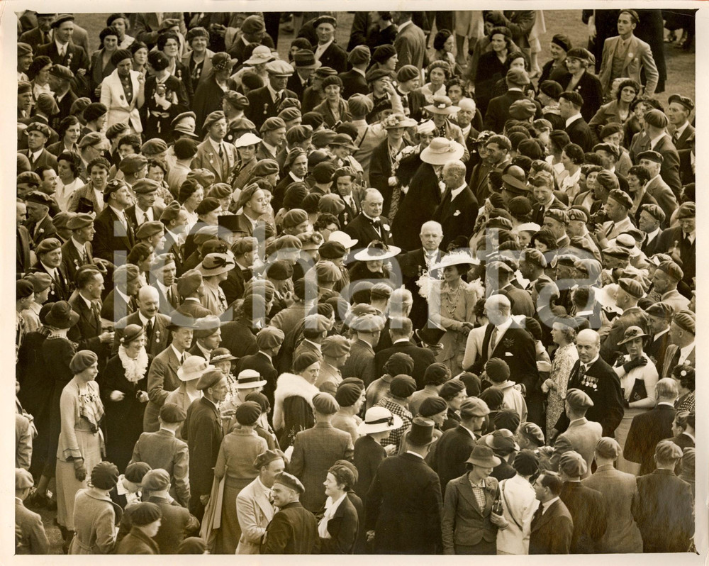 Fotografia d epoca originale 1936 LONDON BUCKINGHAM PALACE Alice GLOUCESTER a ricevimento exsoldati canadesi 1
