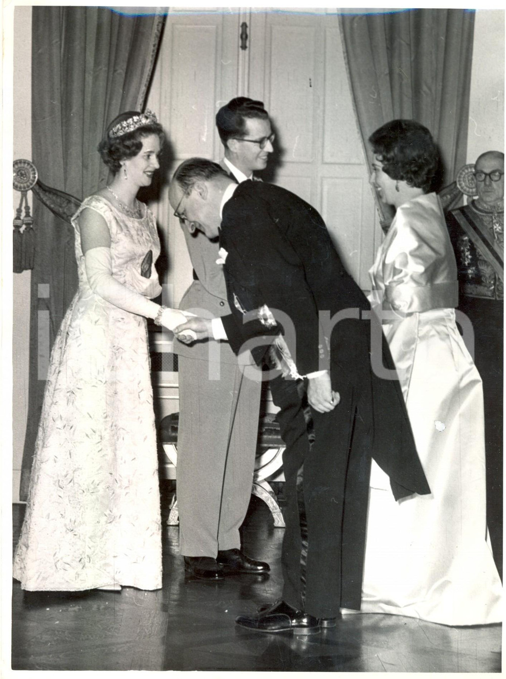 1962 BRUXELLES BALDOVINO I Fabiola BELGIO ricevono Théodore LEFEVRE al banchetto