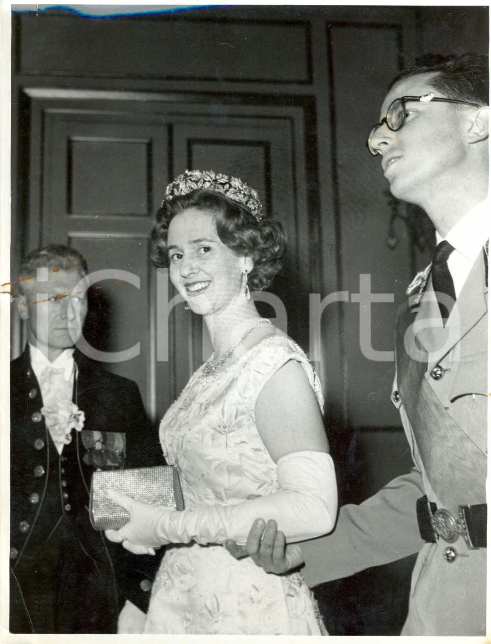 Fotografia d epoca originale 1962 BRUXELLES BALDOVINO I del BELGIO Fabiola de MORA Y ARAGON Danneggiata 1