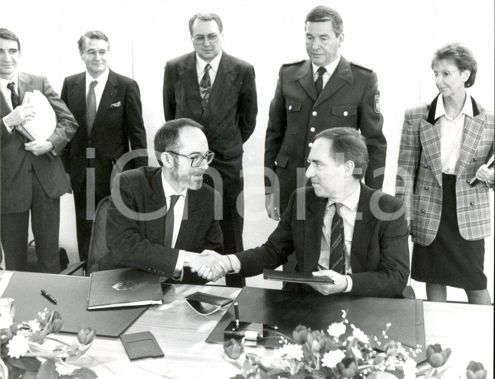 1991 BONN Wolfgang SCHAUBLE e Philippe MARCHAND accordo sul miglioramento polizia