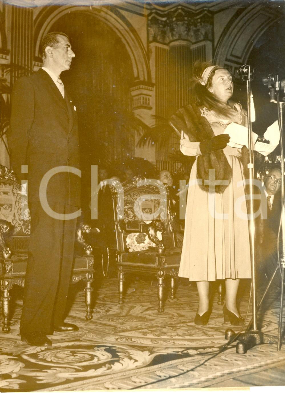 Fotografia d epoca originale 1950 PARIS Discorso Giuliana PAESI BASSI all HOTEL DE VILLE con Pierre de GAULLE 1
