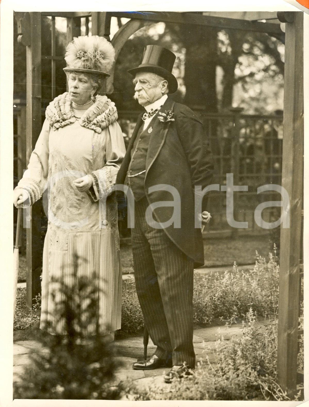 Fotografia d epoca originale 1926 CHELSEA UK La regina Mary di TECK con Lord LAMBOURNE al FLOWER SHOW Foto 1