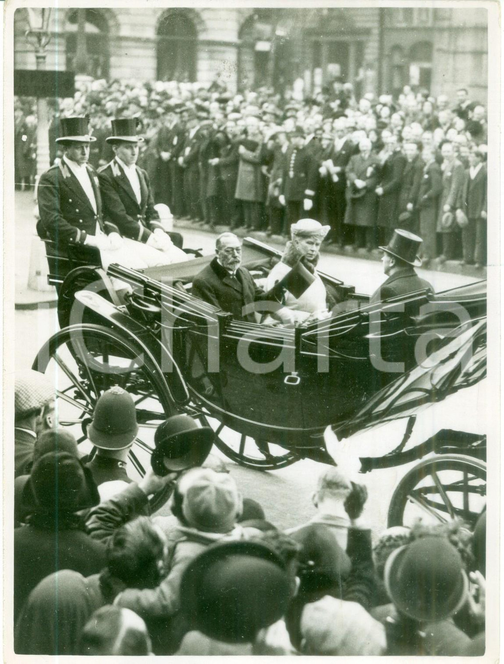 Fotografia d epoca originale 1935 ca LONDON Re George V Mary di TECK in carrozza per la cittÃ  Fotografia 1