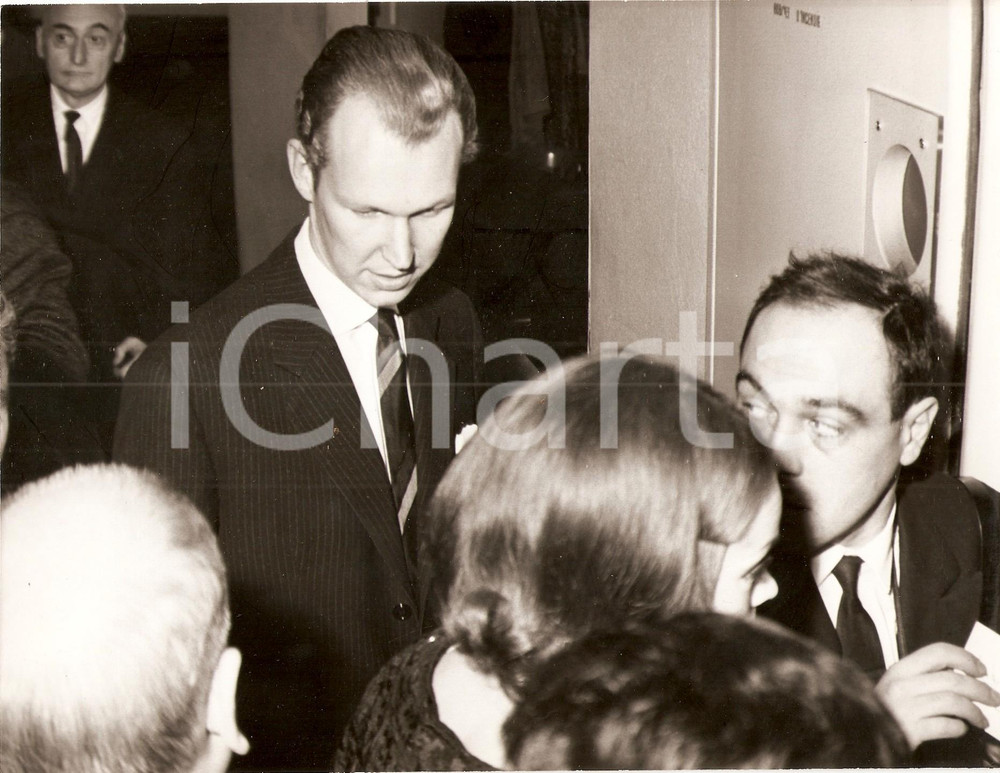 Fotografia d epoca originale 1960 ca FRANCIA ? Vittorio Emanuele SAVOIA ospite a una serara di gala Foto 1