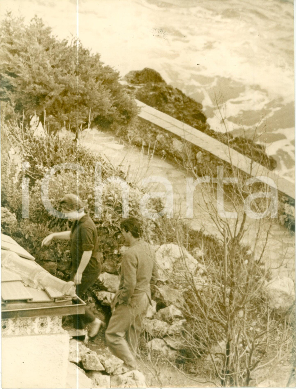 Fotografia d epoca originale 1962 MONTE ARGENTARIO Beatrice d OLANDA rientra in villa a PORTO ERCOLE Foto 1