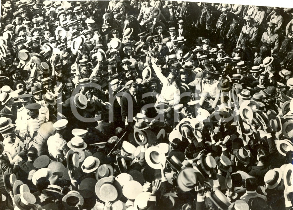 Fotografia d epoca originale 1932 BUENOS AIRES Presidente JosÃ© FÃ©lix URIBURU acclamato dalla folla Fotografia 1