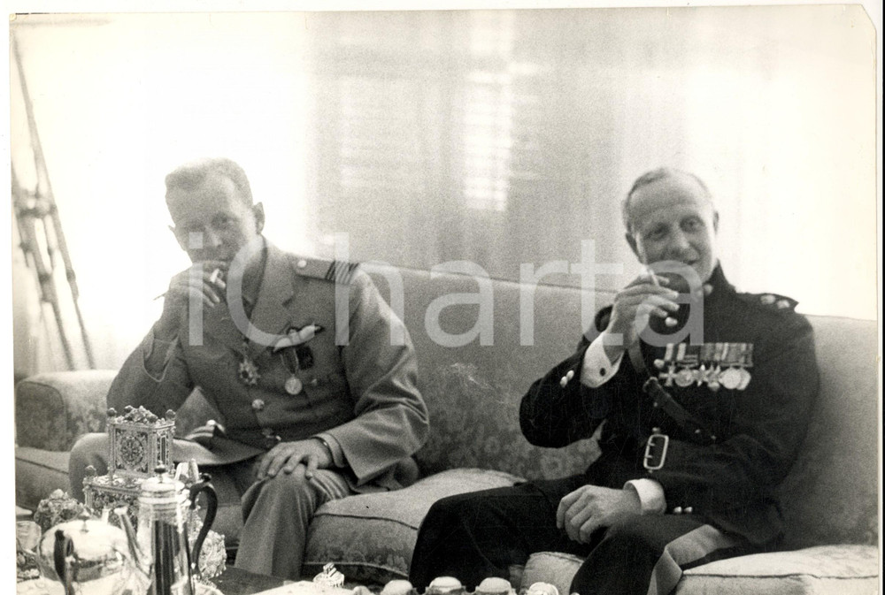 Fotografia d epoca originale 1961 AMMAN GIORDANIA Walter Percy GARDINER nuovo suocero di re Hussein Foto 1