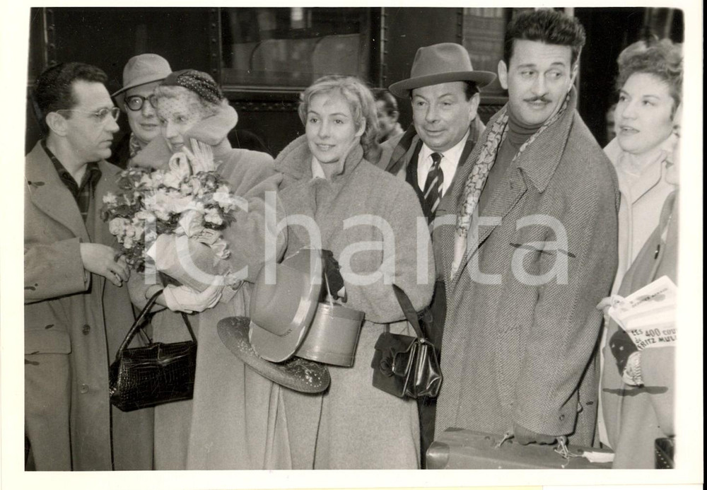 Fotografia d epoca originale 1954 PARIS GARE DE LYON Acteur Franck VILLARD rentre aprÃ¨s spectacle  BEL AMI 1