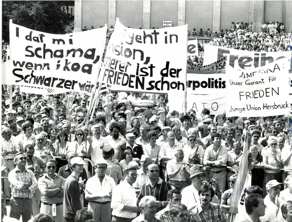 Fotografia d epoca originale 1982 MUNCHEN Guerra Fredda Manifestazione CSU pro AMERICA Fotografia 2 1