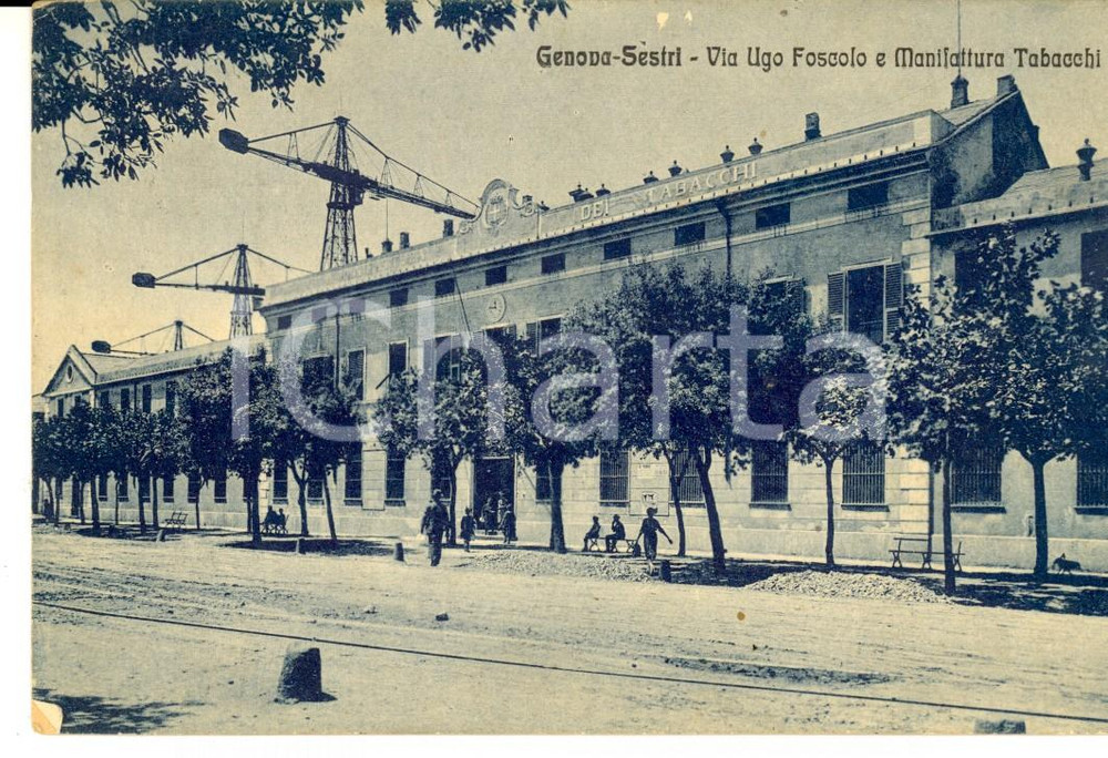 Cartolina originale da collezione 1930 GENOVA SESTRI Via Ugo Foscolo e Manifattura Tabacchi Cartolina ANIMATA FP 1