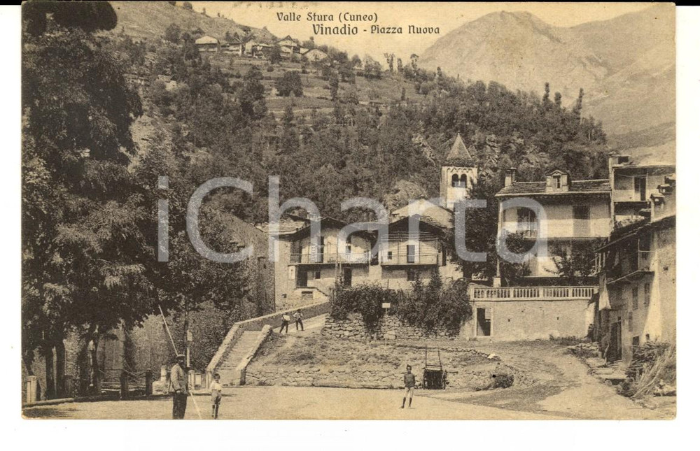 Cartolina originale da collezione 1931 VINADIO CN Veduta della Piazza Nuova Cartolina postale ANIMATA FP VG 1