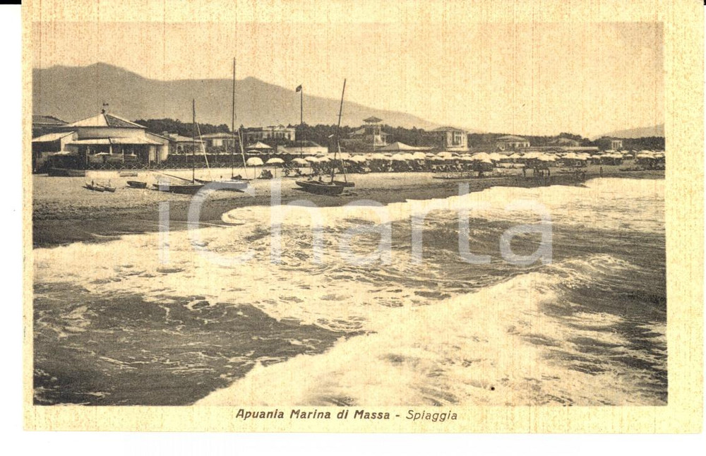 Cartolina originale da collezione 1930 ca MARINA DI CARRARA Veduta della spiaggia Cartolina ANIMATA FP NV 1