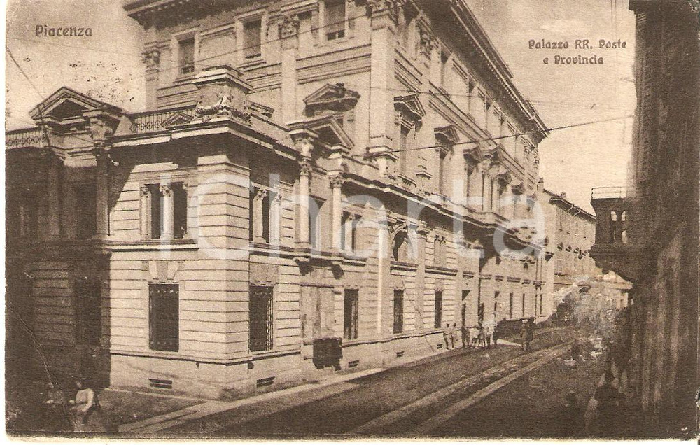 Cartolina originale da collezione 1919 PIACENZA Palazzo delle Regie Poste e Provincia Cartolina FP VG 1