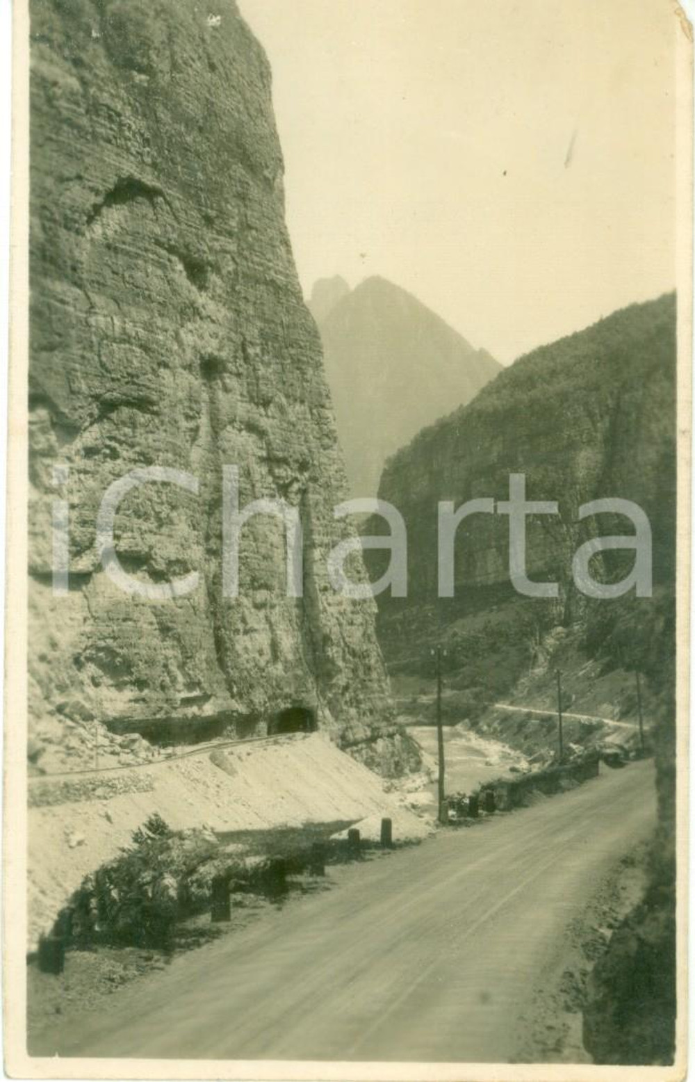 Cartolina originale da collezione 1948 LA VALLE AGORDINA BL Strada nei pressi di LA MUDA Cartolina FP VG 1